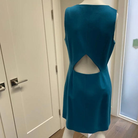 Theory Jemania Slvless Boat Nk w Back Cut Out Lined Wool Polyurethane Blue Sz 12 - Picture 4 of 8